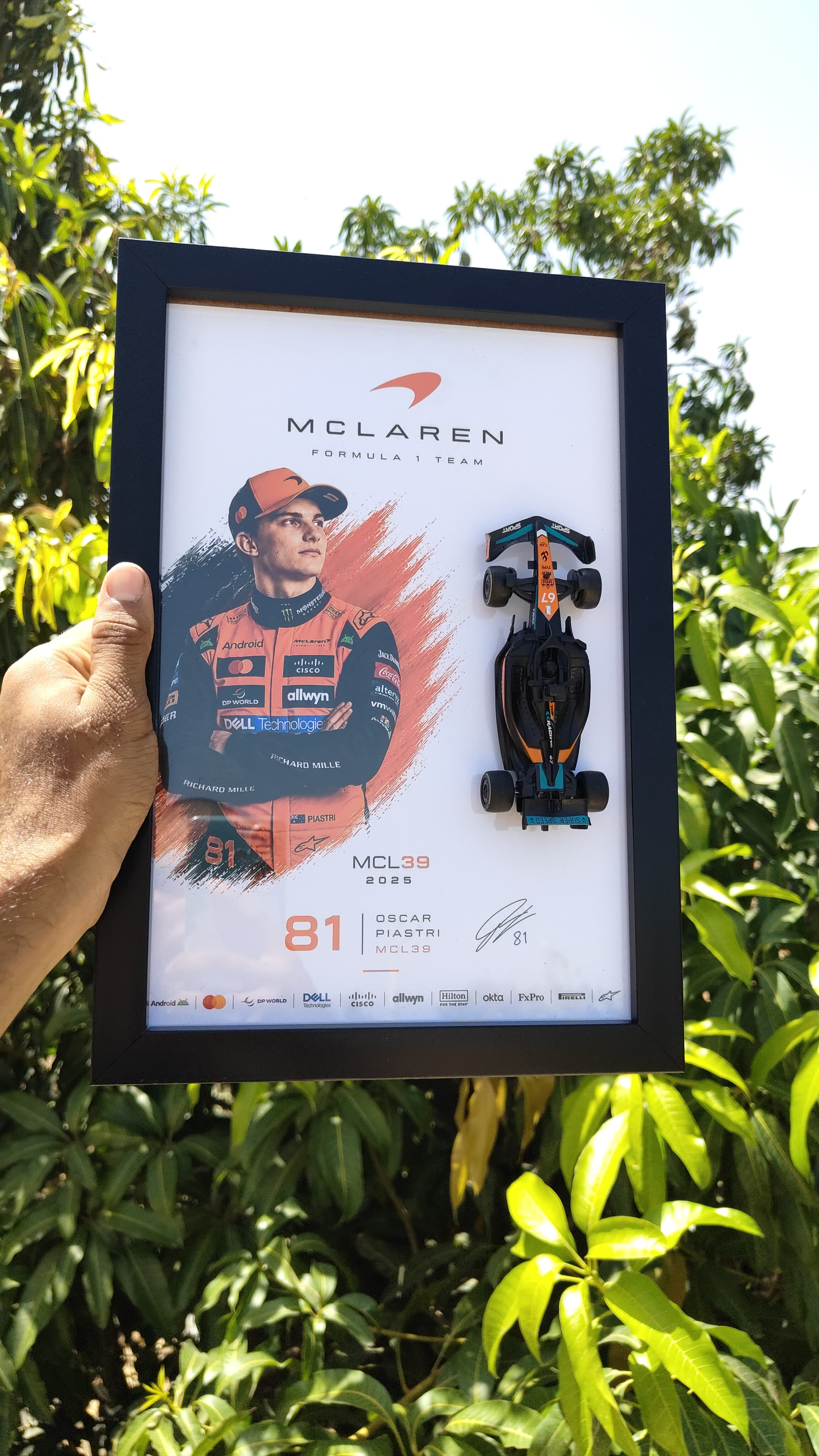 Bburago McLaren Oscar Piastri #81 MCL39 2025 framed poster with driver portrait and die-cast model